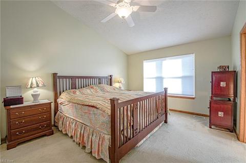 210 Falling Leaf, Seven Hills, OH 44131 photo 16