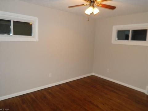 5831 Doris Dr, Brook Park, OH 44142 photo 12