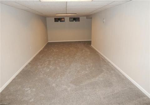 5831 Doris Dr, Brook Park, OH 44142 photo 17