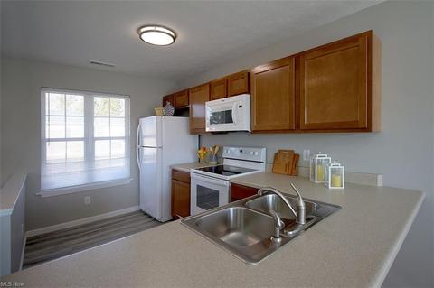 4111 Will, Canton, OH 44075 photo 16