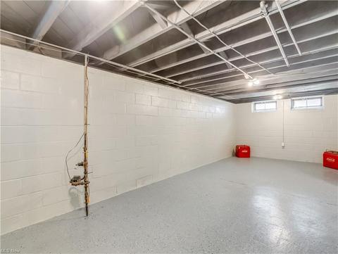 5507 Forest Ave, Parma, OH 44129 photo 3