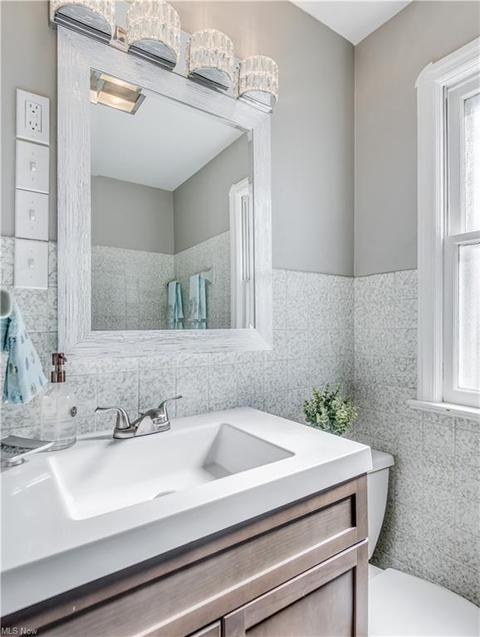 5507 Forest Ave, Parma, OH 44129 photo 9