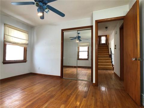 256 E 242nd St, Euclid, OH 44123 photo 17