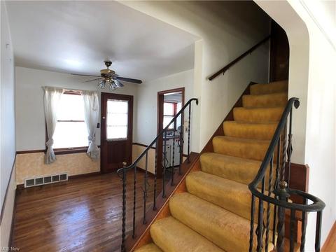 256 E 242nd St, Euclid, OH 44123 photo 9