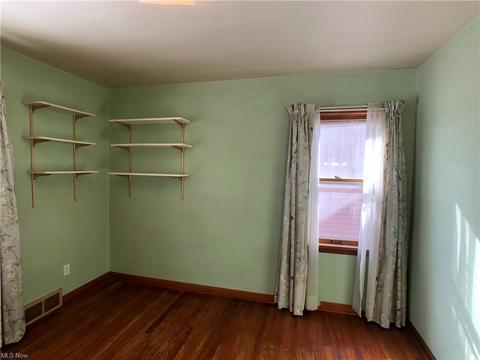 256 E 242nd St, Euclid, OH 44123 photo 18