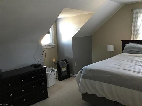400 E 327th St, Willowick, OH 44095 photo 18