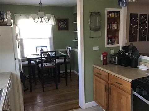 400 E 327th St, Willowick, OH 44095 photo 10