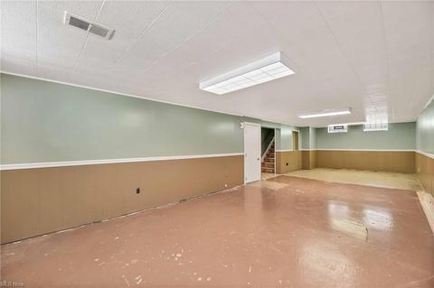 11080 Johnson Dr, Parma, OH 44130 photo 24
