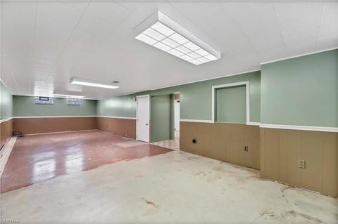 11080 Johnson Dr, Parma, OH 44130 photo 25