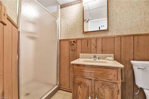11080 Johnson Dr, Parma, OH 44130 photo 26