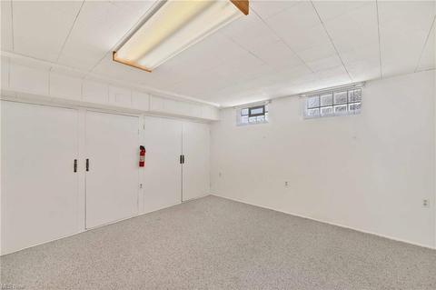 11080 Johnson Dr, Parma, OH 44130 photo 27