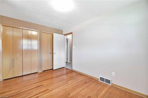 11080 Johnson Dr, Parma, OH 44130 photo 18