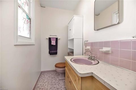 11080 Johnson Dr, Parma, OH 44130 photo 22