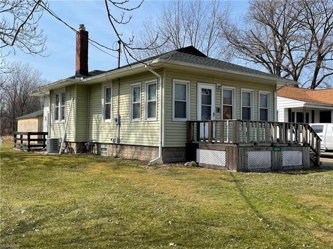 4810 Elyria Ave, Lorain, OH 44055 photo 1