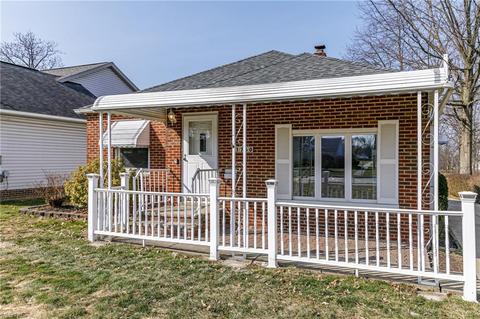 1760 E 300th St, Wickliffe, OH 44092 photo 2