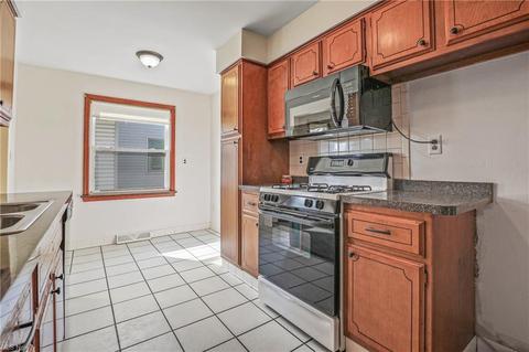 1760 E 300th St, Wickliffe, OH 44092 photo 14