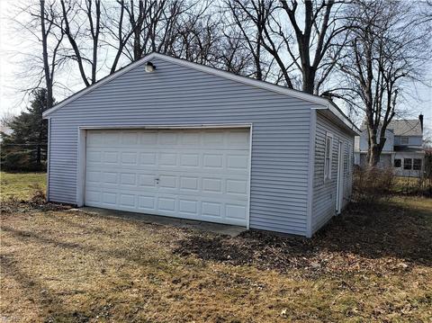 717 Thayer Ave, Ashtabula, OH 44004 photo 28