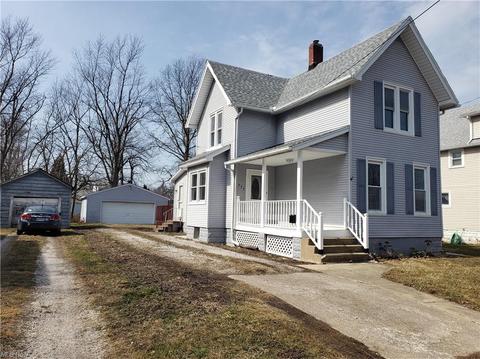 717 Thayer Ave, Ashtabula, OH 44004 photo 2
