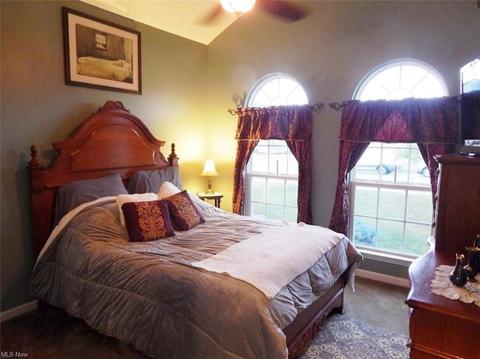 621 U S Grant St, Lagrange, OH 44050 photo 3
