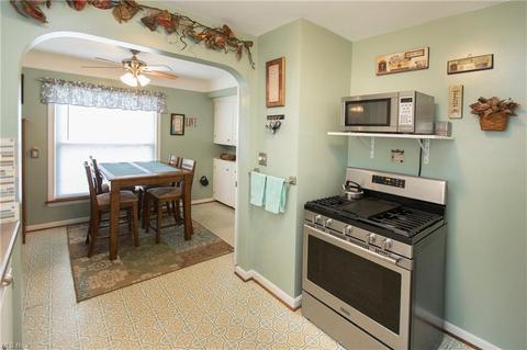 6111 Gilbert, Parma, OH 44129 photo 9