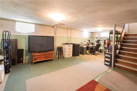 6111 Gilbert, Parma, OH 44129 photo 22