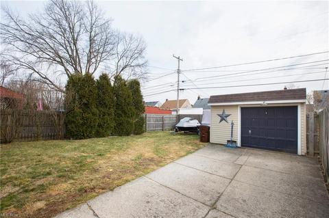 6111 Gilbert, Parma, OH 44129 photo 26