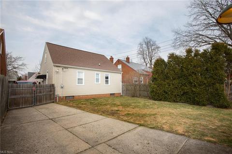6111 Gilbert, Parma, OH 44129 photo 28