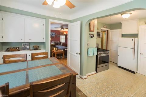 6111 Gilbert, Parma, OH 44129 photo 13