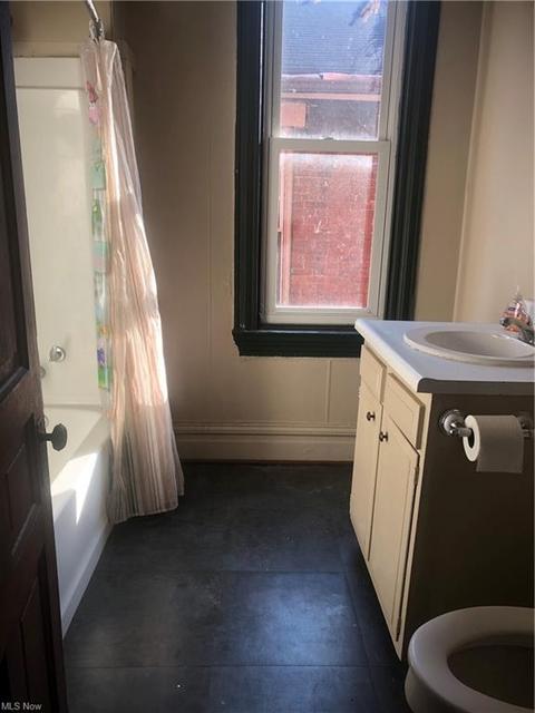2303 Chapline St, Wheeling, WV 26003 photo 9
