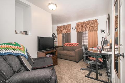 730 Gulf Rd, Elyria, OH 44035 photo 6