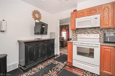 730 Gulf Rd, Elyria, OH 44035 photo 9