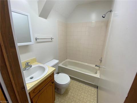 5006 Hope Ave, Ashtabula, OH 44004 photo 11