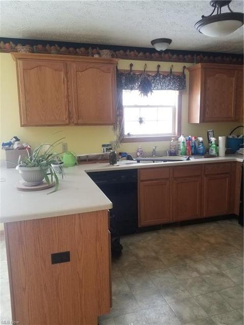10083 Immel St NE, Canton, OH 44721 photo 14