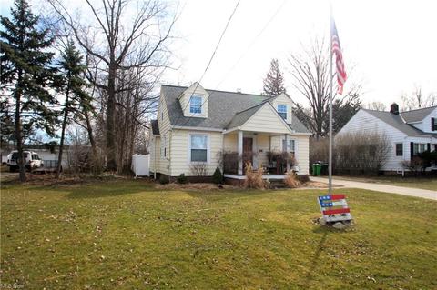 715 E 250th St, Euclid, OH 44132 photo 12