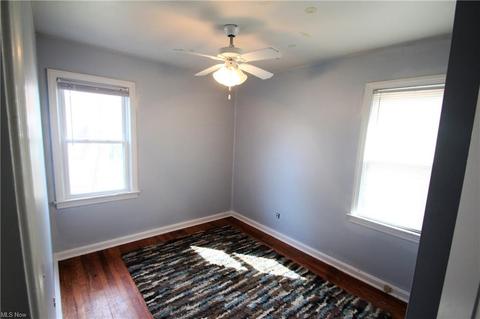 715 E 250th St, Euclid, OH 44132 photo 8