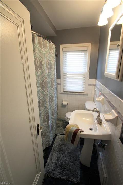 715 E 250th St, Euclid, OH 44132 photo 7