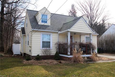 715 E 250th St, Euclid, OH 44132 photo 11