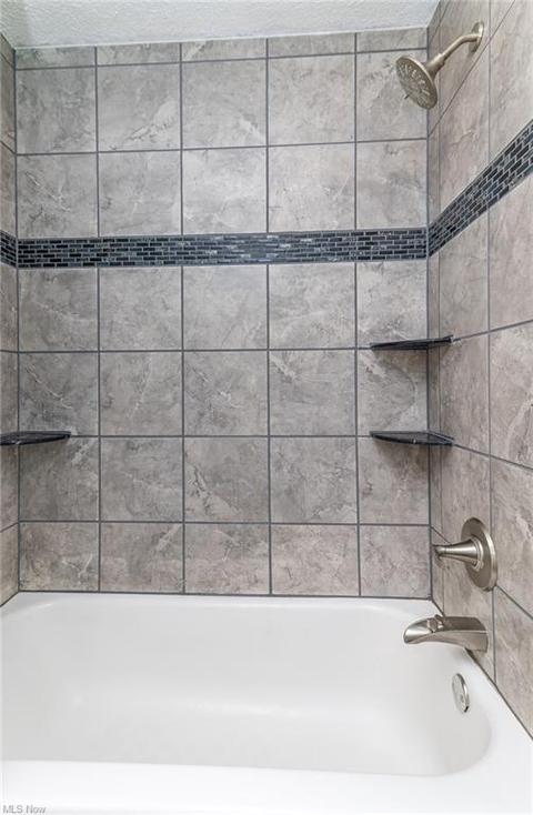 97 Arlington Cir, Wickliffe, OH 44092 photo 15