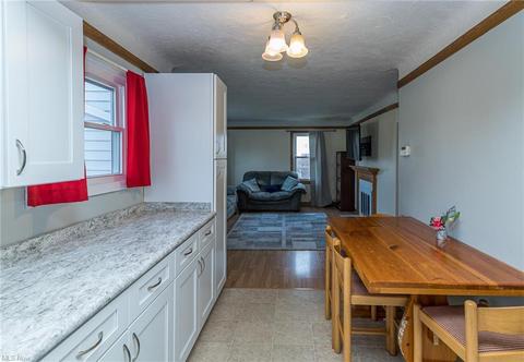 97 Arlington Cir, Wickliffe, OH 44092 photo 10