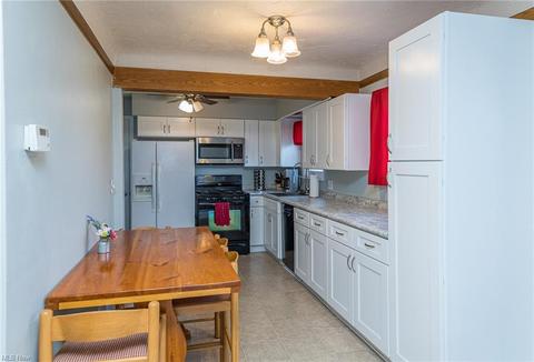 97 Arlington Cir, Wickliffe, OH 44092 photo 7