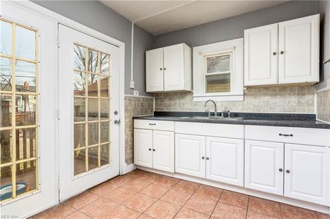 4522 Maplecrest Ave, Parma, OH 44134 photo 6