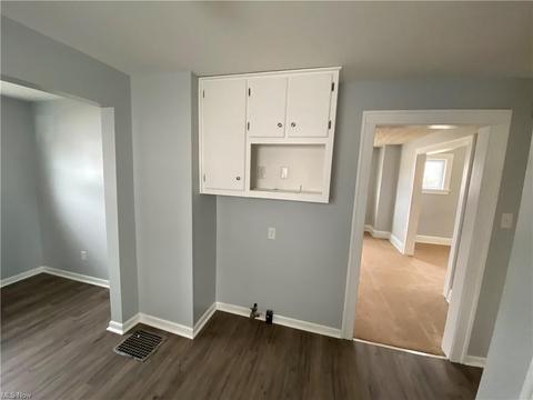 2401 9th St NW, Canton, OH 44708 photo 6