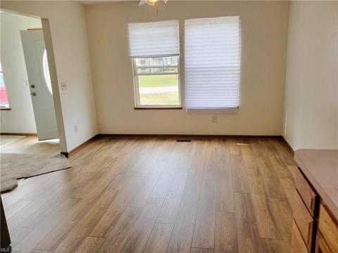 2426 Pleasantview Ave, Ashtabula, OH 44004 photo 5