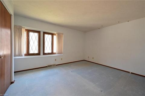 963 Bennett Dr, Elyria, OH 44035 photo 19
