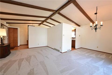 963 Bennett Dr, Elyria, OH 44035 photo 6
