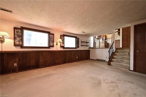 963 Bennett Dr, Elyria, OH 44035 photo 15