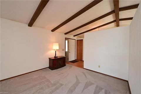 963 Bennett Dr, Elyria, OH 44035 photo 5