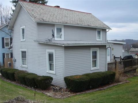 136 Pendleton St, Lisbon, OH 44432 photo 3