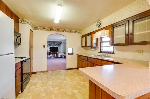 2274 Blake Rd, Wadsworth, OH 44281 photo 6