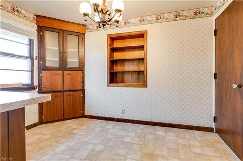 2274 Blake Rd, Wadsworth, OH 44281 photo 5